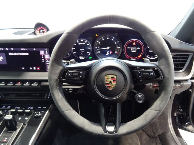 2019 PORSCHE 911 - Photo 6