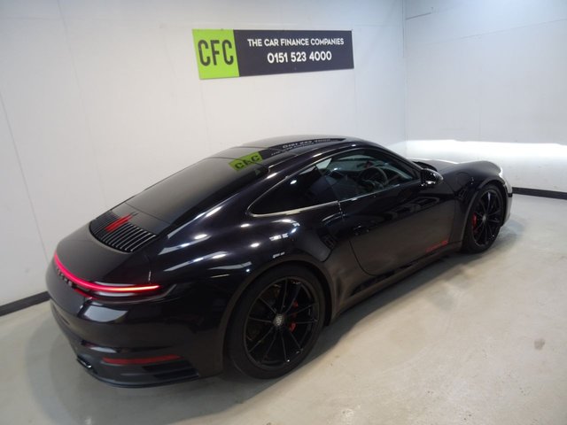 2019 PORSCHE 911 - Photo 4