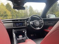 USED 2015 65 JAGUAR XF 3.0 V6 S 4d 296 BHP 3.0 V6 S Model Premium Spec