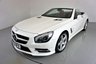 USED 2013 63 MERCEDES-BENZ SL 3.5 SL350 2d 306 BHP-DIAMOND WHITE METALLIC-HEATED RED LEATHER-ACTIVE PARK ASSIST-SPORTS STEERING WHEEL-CLIMATE CONTROL-CRUISE CONTROL-AIRSCARF SYSTEM AT FRONT-GLASS ROOF-SPORTS SUSPENSION-COMAND APS WITH DVD CHANGER-AMG 19