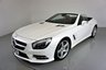 USED 2013 63 MERCEDES-BENZ SL 3.5 SL350 2d 306 BHP-DIAMOND WHITE METALLIC-HEATED RED LEATHER-ACTIVE PARK ASSIST-SPORTS STEERING WHEEL-CLIMATE CONTROL-CRUISE CONTROL-AIRSCARF SYSTEM AT FRONT-GLASS ROOF-SPORTS SUSPENSION-COMAND APS WITH DVD CHANGER-AMG 19