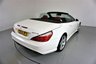 USED 2013 63 MERCEDES-BENZ SL 3.5 SL350 2d 306 BHP-DIAMOND WHITE METALLIC-HEATED RED LEATHER-ACTIVE PARK ASSIST-SPORTS STEERING WHEEL-CLIMATE CONTROL-CRUISE CONTROL-AIRSCARF SYSTEM AT FRONT-GLASS ROOF-SPORTS SUSPENSION-COMAND APS WITH DVD CHANGER-AMG 19