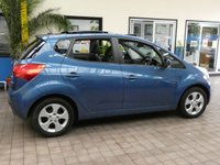 USED 2013 63 KIA VENGA 1.6 CRDI 3 ECODYNAMICS 5d 114 BHP &pound;30 ROAD TAX SUNROOF PART LEATHER HEATED SEATS