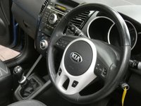 USED 2013 63 KIA VENGA 1.6 CRDI 3 ECODYNAMICS 5d 114 BHP &pound;30 ROAD TAX SUNROOF PART LEATHER HEATED SEATS