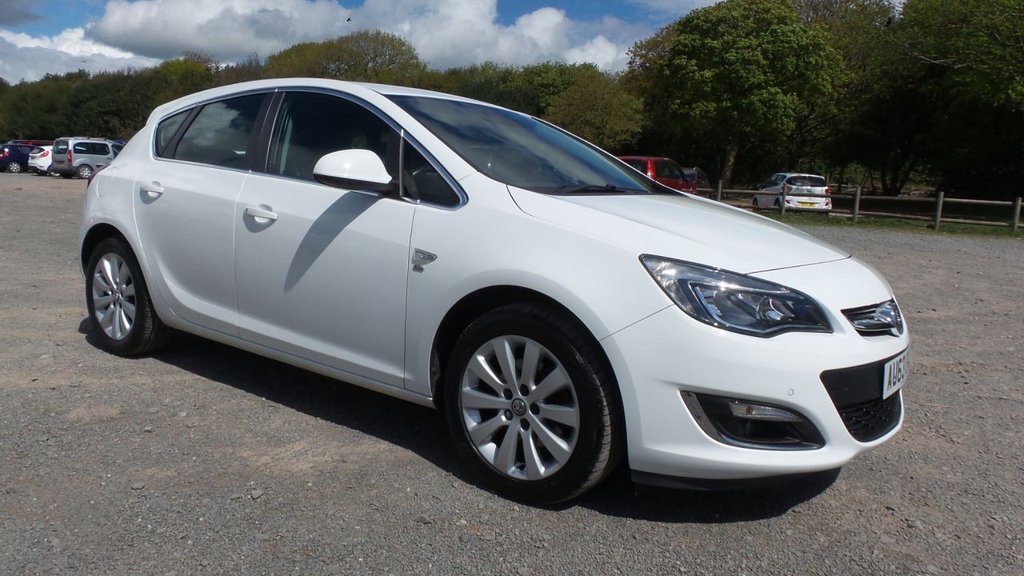 View our VAUXHALL ASTRA