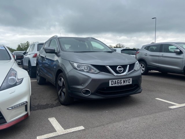 View our NISSAN QASHQAI