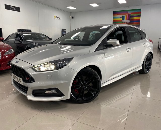 View our FORD FOCUS