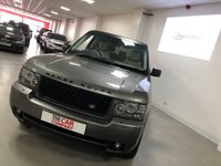 USED 2010 B LAND ROVER RANGE ROVER 4.4 TDV8 VOGUE SE 5d 313 BHP * ADAPTIVE CRUISE CONTROL * MOT NOV 2021 * HEATED/COOLED FRONT SEATS * HDD NAVIGATION SYSTEM *