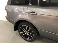 USED 2010 B LAND ROVER RANGE ROVER 4.4 TDV8 VOGUE SE 5d 313 BHP * ADAPTIVE CRUISE CONTROL * MOT NOV 2021 * HEATED/COOLED FRONT SEATS * HDD NAVIGATION SYSTEM *