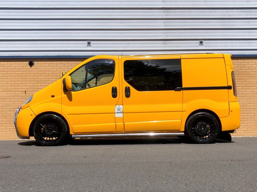 USED 2003 03 VAUXHALL VIVARO Camper // Day Van // 2700 SWB // 1.9 DI 80 BHP // px swap 