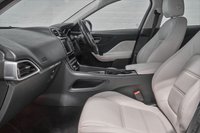 USED 2017 12 JAGUAR F-PACE 2.0 PRESTIGE AWD 5d 178 BHP 