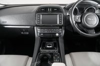 USED 2017 12 JAGUAR F-PACE 2.0 PRESTIGE AWD 5d 178 BHP 
