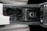 USED 2017 12 JAGUAR F-PACE 2.0 PRESTIGE AWD 5d 178 BHP 