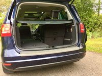 USED 2011 11 VOLKSWAGEN SHARAN 2.0 EXECUTIVE TDI DSG 5d AUTO 138 BHP 6 CAPTAIN CHAIR LEATHER SEATS//PAN ROOF//SATNAV//X7 SERVICE STAMPS/ MASSIVE SPEC//MASSIVE CAMBELT SERVICE DONE 138 BHP 6 CAPTAIN CHAIR LEATHER SEATS//PAN ROOF//SATNAV//X7 SERVICE STAMPS CAMBELT WATERPUMP RENEWED @44,590 MILES