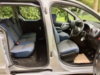 USED 2010 60 CITROEN BERLINGO 1.6 MULTISPACE VTR HDI 5d 90 BHP MODUTOP ROOF STORAGE AIR FRESHENER//REAR PARK SENSORS//ELECTRIC FOLDING MIRRORS\CRUISE CONTROL/ 90 BHP MODUTOP ROOF STORAGE AIR FRESHENER//REAR PARK SENSORS//ELECTRIC FOLDING MIRRORS//AUX-IN // USB PORT