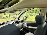 USED 2010 60 CITROEN BERLINGO 1.6 MULTISPACE VTR HDI 5d 90 BHP MODUTOP ROOF STORAGE AIR FRESHENER//REAR PARK SENSORS//ELECTRIC FOLDING MIRRORS\CRUISE CONTROL/ 90 BHP MODUTOP ROOF STORAGE AIR FRESHENER//REAR PARK SENSORS//ELECTRIC FOLDING MIRRORS//AUX-IN // USB PORT