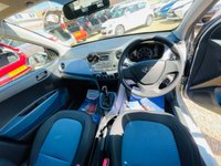 USED 2015 15 HYUNDAI I10 1.2 SE 5d AUTOMATIC Low Mileage 5 door Automatic with a FSH
