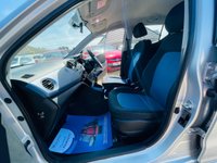 USED 2015 15 HYUNDAI I10 1.2 SE 5d AUTOMATIC Low Mileage 5 door Automatic with a FSH