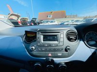 USED 2015 15 HYUNDAI I10 1.2 SE 5d AUTOMATIC Low Mileage 5 door Automatic with a FSH