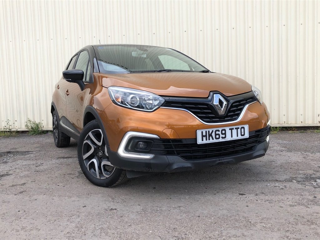 View our RENAULT CAPTUR