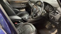 USED 2015 65 BMW 2 SERIES 2.0 218D LUXURY GRAN TOURER 5d 148 BHP * 7 SEATS * CLIMATE  CONTROL * MOT OCTOBER * 17 INCH ALLOYS * NAVIGATION SYSTEM * PRIVACY GLASS *