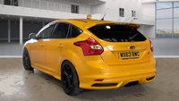 USED 2013 63 FORD FOCUS 2.0 ST-3 5d 247 BHP * CLIMATE CONTROL * PARKING  SENSORS *  FRESH MOT * 18 INCH ALLOY WHEELS *