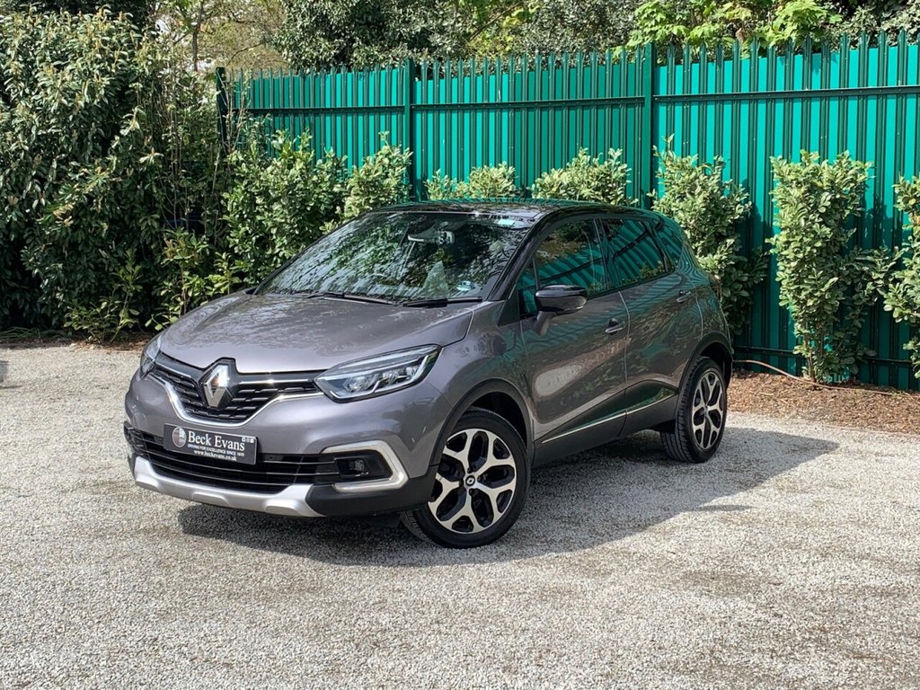 View our RENAULT CAPTUR