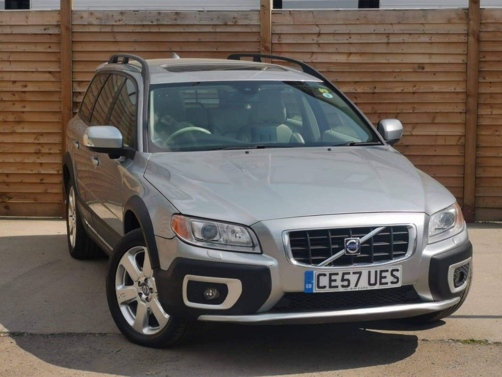 View our VOLVO XC70