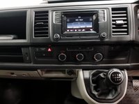 USED 2019 19 VOLKSWAGEN TRANSPORTER 2.0 T28 TDI P/V HIGHLINE BMT 150 BHP **DAY VAN** 6 SEATS R&R BED UK STAYCATION