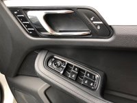 USED 2015 15 PORSCHE MACAN 2.0 PDK 5d 237 BHP OVER &pound;12500 OF OPTIONS