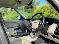 USED 2013 13 LAND ROVER RANGE ROVER 4.4 SDV8 VOGUE 5d 339 BHP AWD AUTO FLAG SHIP  Black Roof Ivory Leather DAB