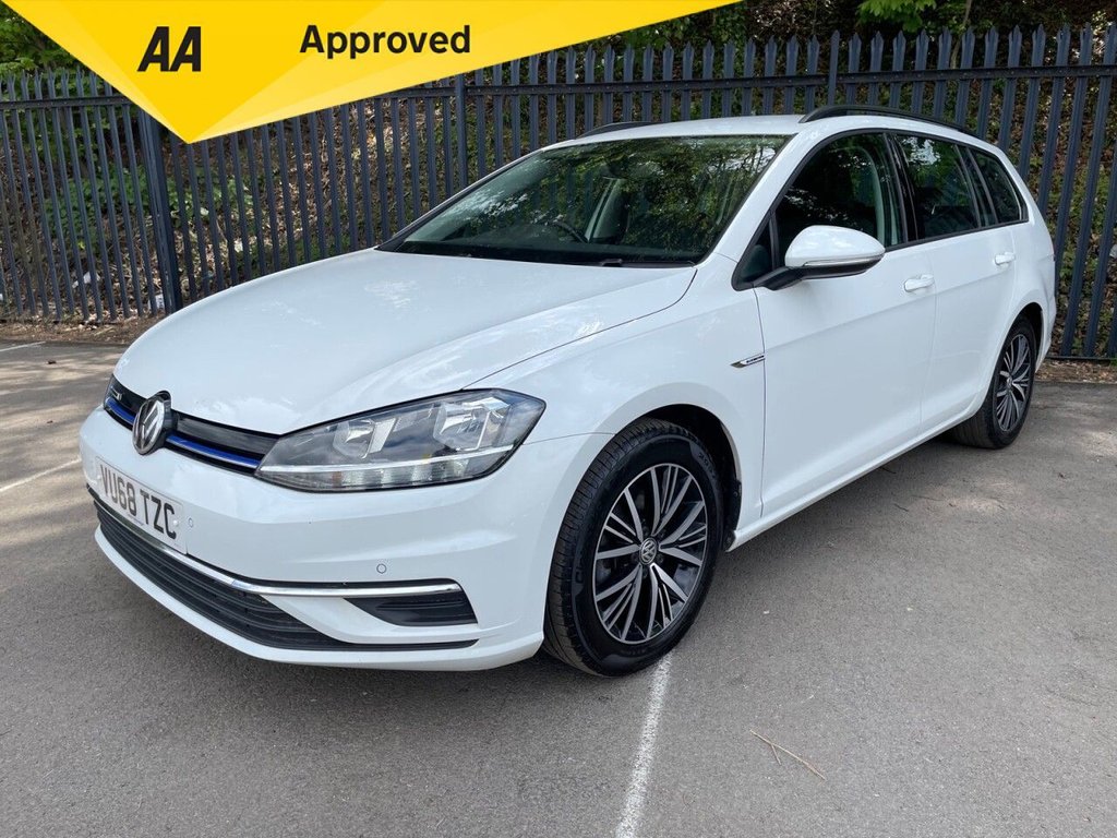 View our VOLKSWAGEN GOLF