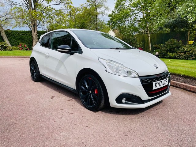 View our PEUGEOT 208