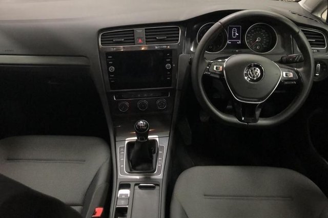 View our VOLKSWAGEN GOLF