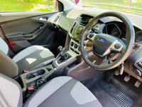 USED 2012 12 FORD FOCUS 1.0 ZETEC 5d 99 BHP LOW MILEAGE & ROAD TAX - BLUETOOTH - AIR CONDITIONING