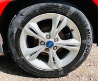 USED 2012 12 FORD FOCUS 1.0 ZETEC 5d 99 BHP LOW MILEAGE & ROAD TAX - BLUETOOTH - AIR CONDITIONING