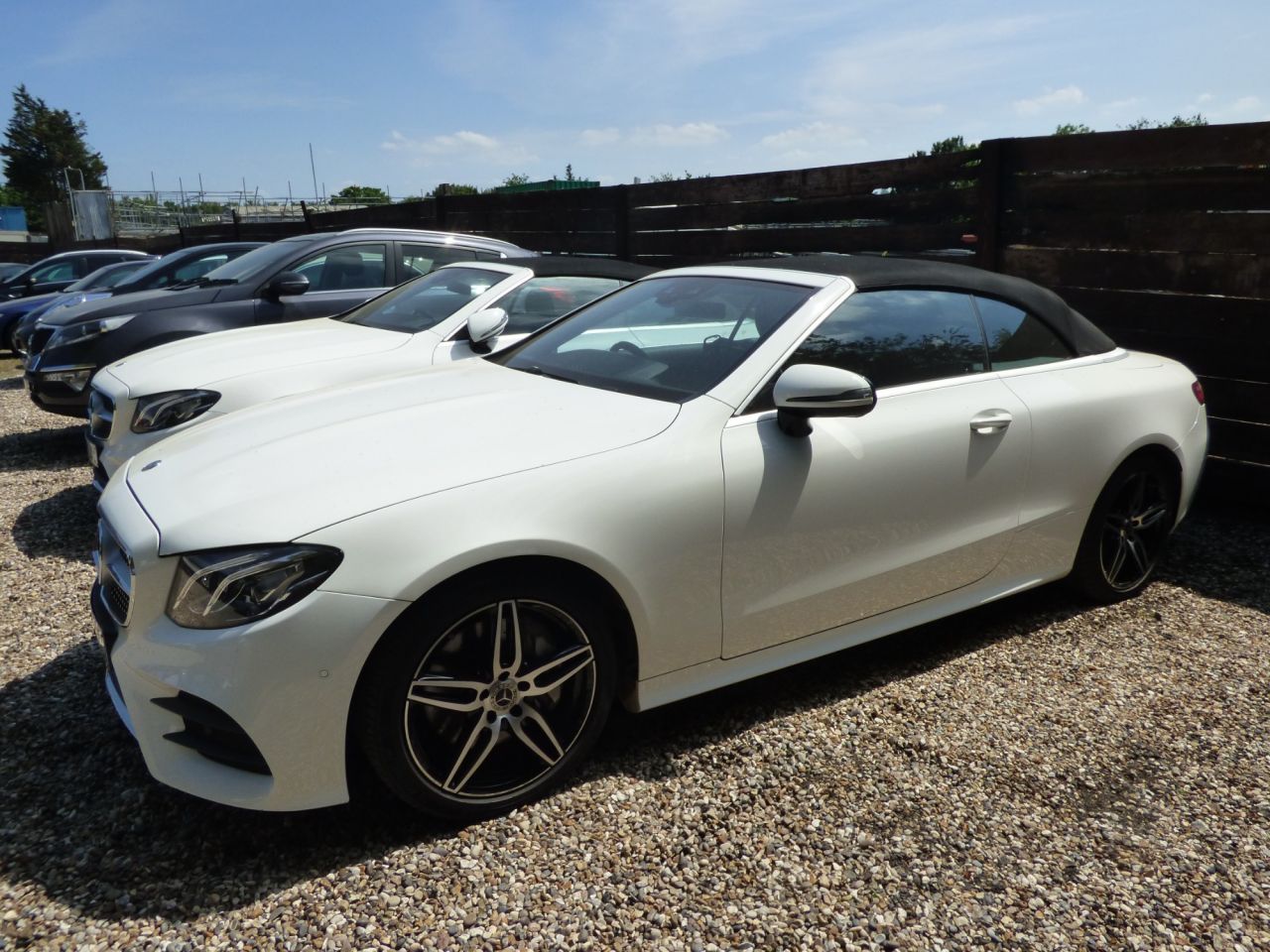18 Mercedes Benz E Class E 300 Amg Line 27 995