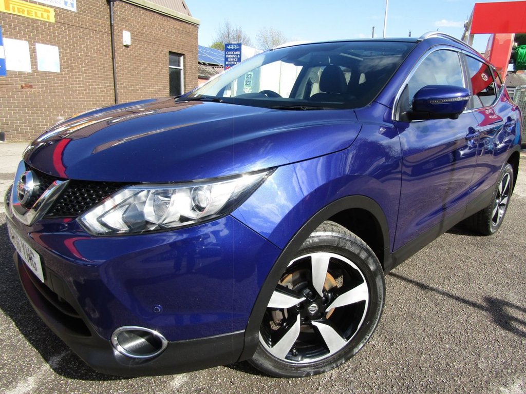 View our NISSAN QASHQAI