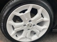 USED 2016 65 DS DS 3 1.6 BLUEHDI DSTYLE S/S 3d 98 BHP &pound;0 TAX EURO 6 BLUEHDi, FSH, TOUCH MEDIA SCREEN