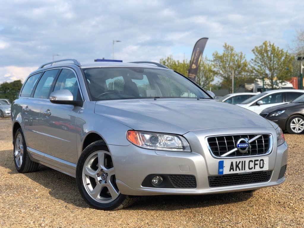 View our VOLVO V70