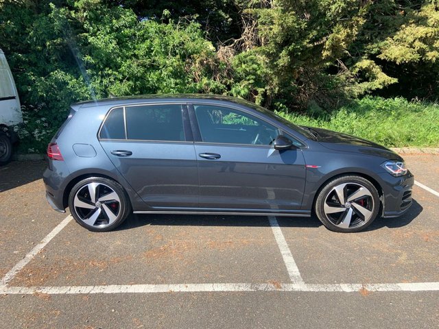 View our VOLKSWAGEN GOLF