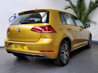 USED 2018 18 VOLKSWAGEN GOLF 1.0 SE TSI BLUEMOTION TECHNOLOGY 5d 109 BHP STUNNING EXAMPLE APPLE ANDROID CARPLAY