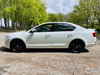 USED 2015 64 SKODA OCTAVIA 1.6 BLACK EDITION TDI CR DSG 5d 104 BHP DSG - SAT NAV - CRUISE CONTROL - BLUETOOTH