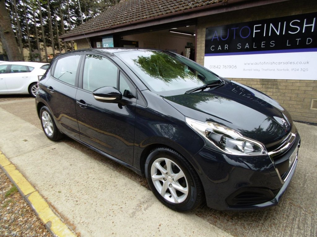 View our PEUGEOT 208