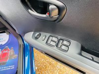 USED 2011 61 HYUNDAI I10 1.2 ACTIVE AUTOMATIC 5 DOOR Small Automatic with Full Service History