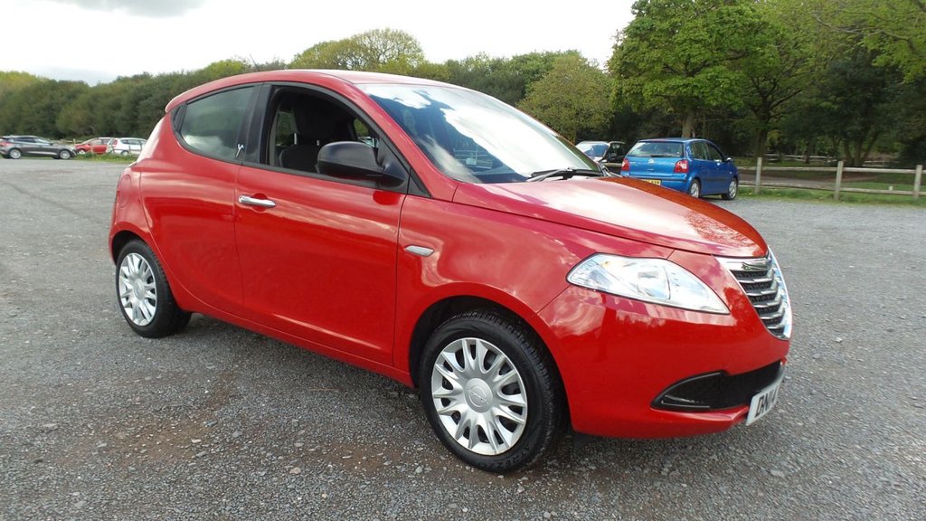 View our CHRYSLER YPSILON