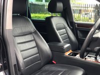 USED 2007 07 VOLKSWAGEN TOUAREG 3.0 V6 SE TDI 5d 221 BHP 