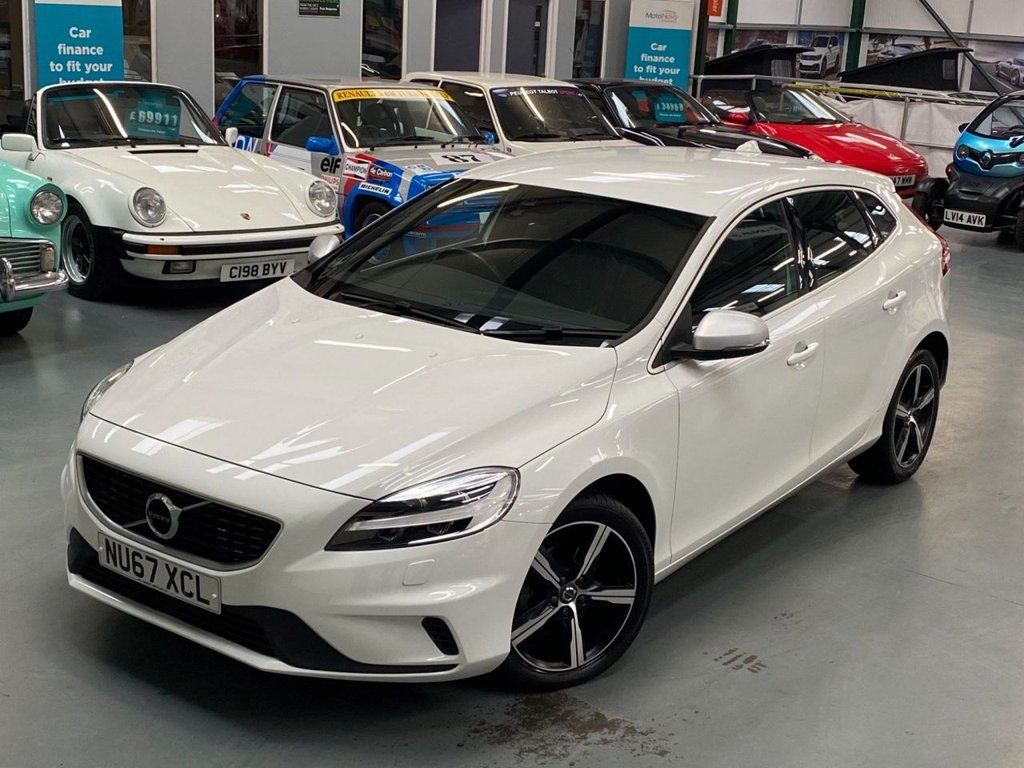 View our VOLVO V40