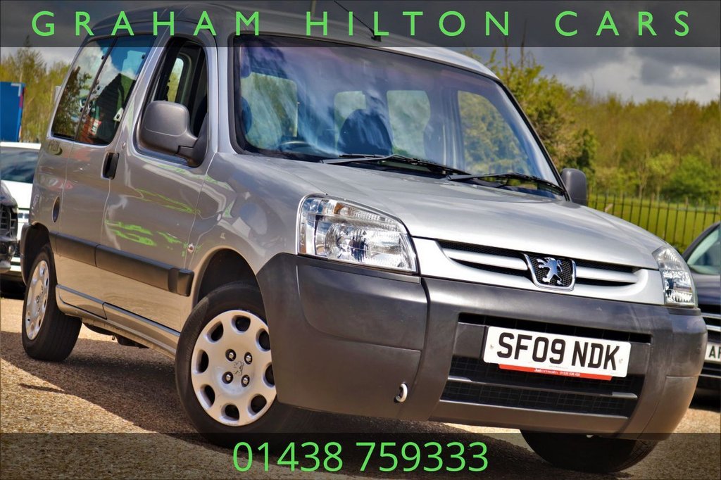 View our PEUGEOT PARTNER