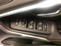 USED 2016 66 VOLVO V40 2.0 D3 R-DESIGN 5d 148 BHP FREE NATIONWIDE DELIVERY